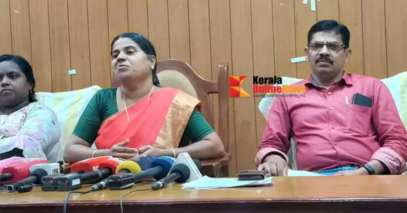 Kannur District Panchayat President calls for creating shelter homes to solve the problem of stray dogs