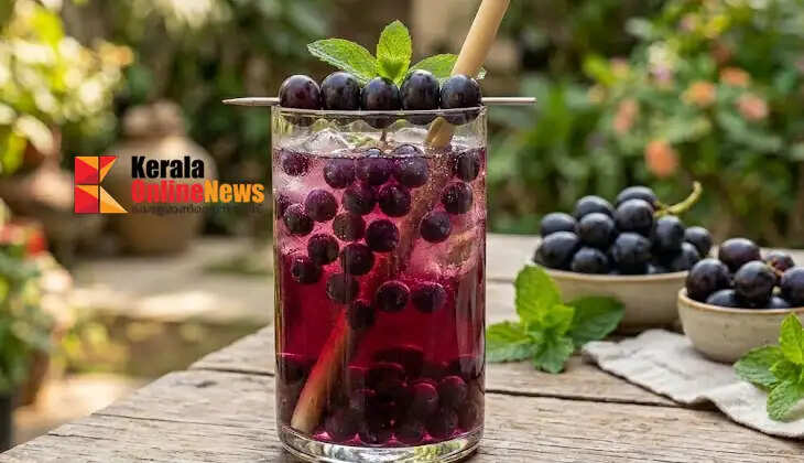 Do you have grapes? Let's make a ball juice that reminds us of bubble tea.