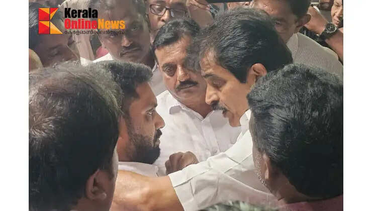Sanjay Khan and his workers abandon the rebel movement; K.C. Venugopal MP consoles them