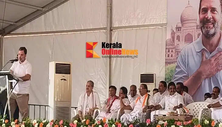 The Left in Kerala has turned into an extreme right wing, and it was proven in Kannur that the real place of the Left is on the Congress platform, and Rahul Gandhi reiterated that there is a BJP:CPM deal in Kerala.