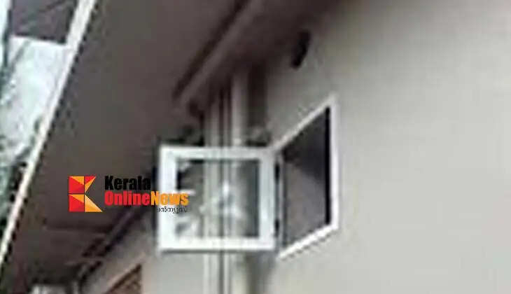 Major burglary at a house in Pariyaram Chudala; gold and cash stolen