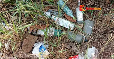 Dharamshala Mangad East LP School - KSEB Liquor bottles are thrown on the roadside on Office Road: Locals protest