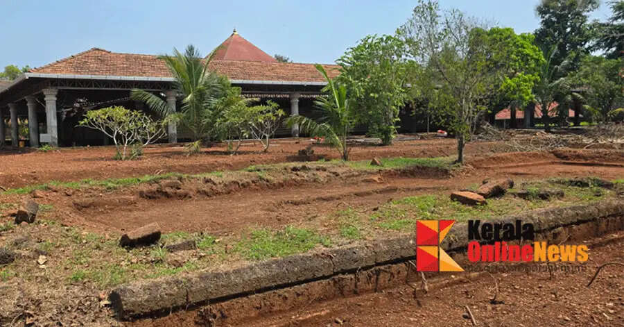 The foundation of what is believed to be a weapons training pit from the ancient times has been discovered near the Taliparamba Rajarajeshwara Temple.