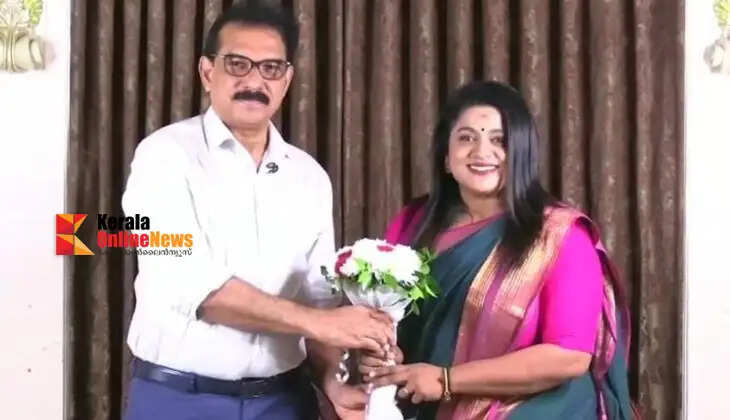 Actress Veena Nair is a Twenty20 candidate in Ettumanoor