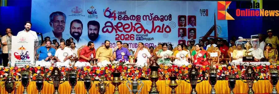 Mohanlal-shaved-off-some-of-his-moustache-for-the-children-Mohanlal-received-applause- 