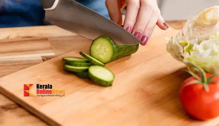 Are you cleaning your cutting board properly? Things to know