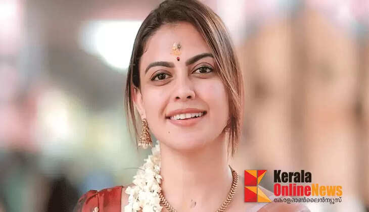 Actress Anusree says she is being interpreted in different ways because she goes to temple programs; she doesn't know about politics