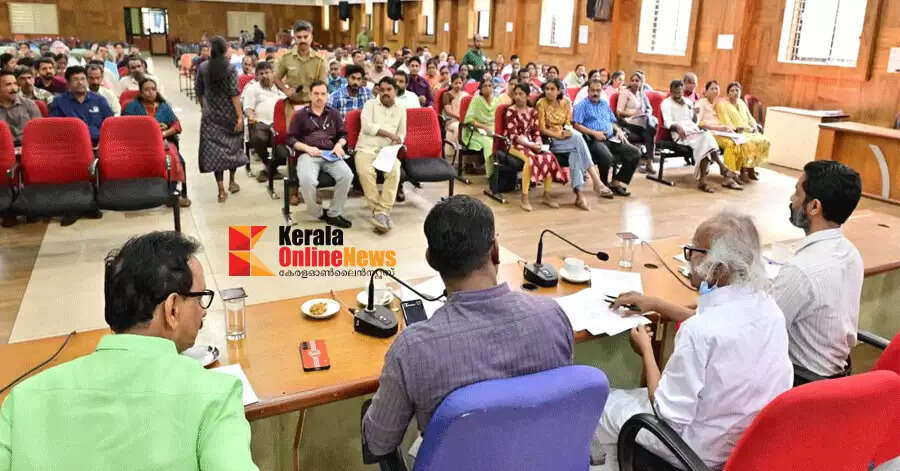 In Kannur district, cancellation of trips by private buses after 8 pm will be checked: District Development Committee