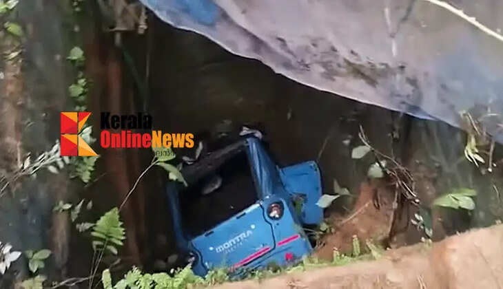 Miraculous escape...! While playing in an auto parked in the backyard, the auto with the child fell into a well and caused an accident.