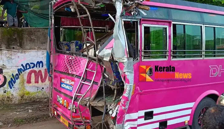 12 injured after lorry rams into bus stopped at Palakkad stop.