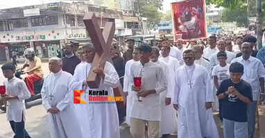 Devotional Good Friday; Christian believers from churches in Kannur walk the Way of the Cross