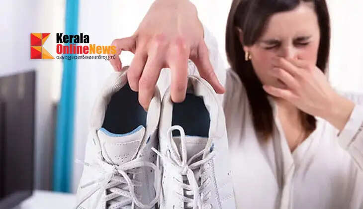 Here are some ways to get rid of shoe odor without washing it.