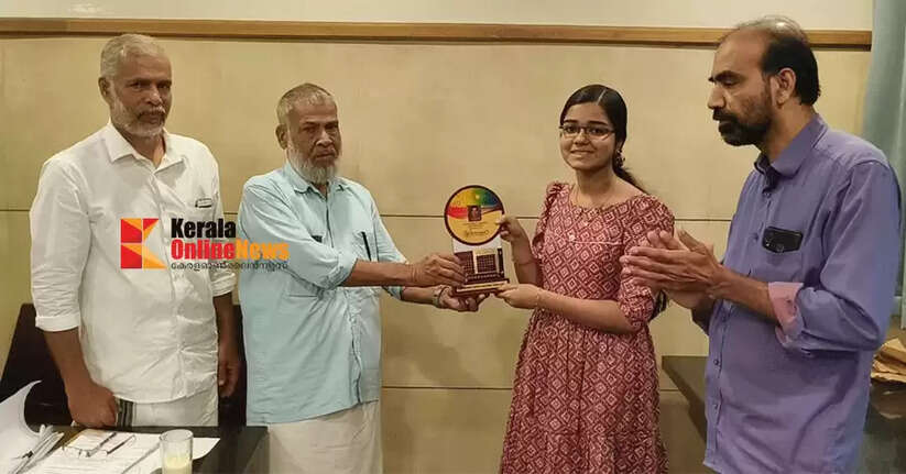 Kannur Bus Operators Welfare Association organized a felicitation ceremony for the female student who achieved high marks in the SSLC examination and felicitated the female bus driver.