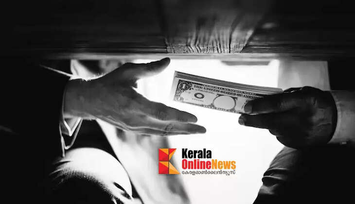 15 lakh bribe for building number; Panchayat overseer arrested by vigilance