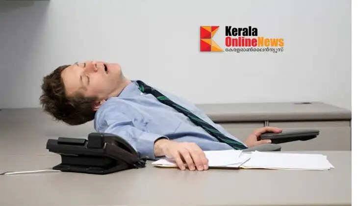 Do you feel sleepy right after eating? The reasons behind a &lsquo;food coma&rsquo;