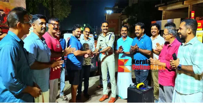 Free coffee was distributed to night drivers under the leadership of AKPA