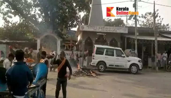 Denied access to public crematorium; Dalit elderly woman's body cremated on the road in Bihar