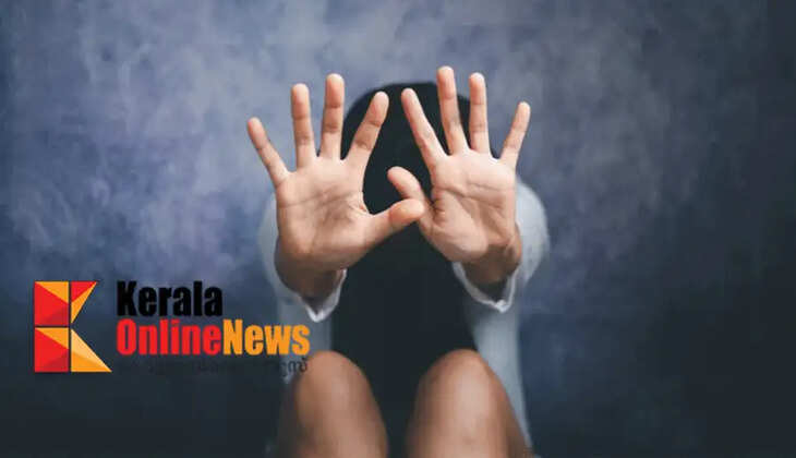 16-year-old girl gang-raped inside bus in Delhi; bus staff arrested