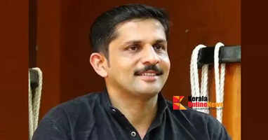 Chittanur Jayakrishnan receives Kuzhur Chandra Marar Memorial Vadyashree Award