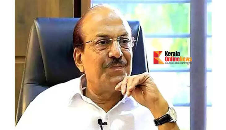  PK Kunhalikutty