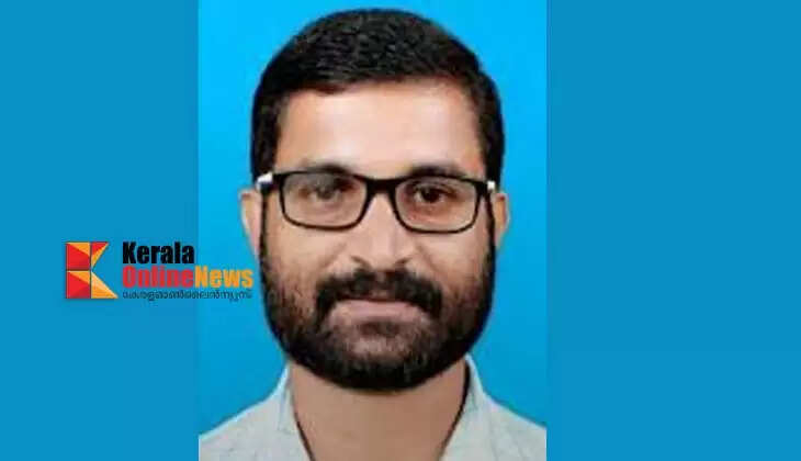 A young man found unconscious at home in Kannur died during treatment.