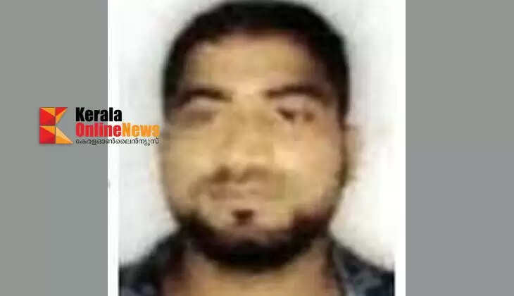 A passenger lost his leg after falling on the track while trying to board a train in Kannur