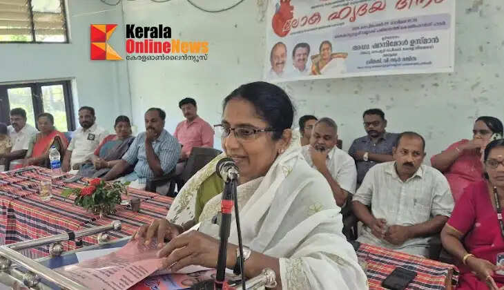  Deputy speaker inaugurating 