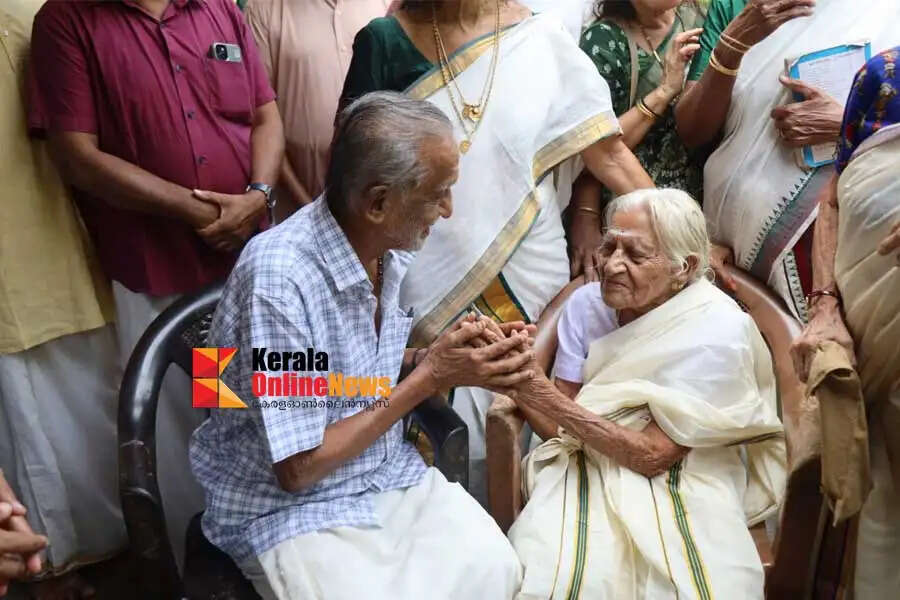 he community honors a grandmother from Chirakkal who recites Krishnagatha even at the age of 103
