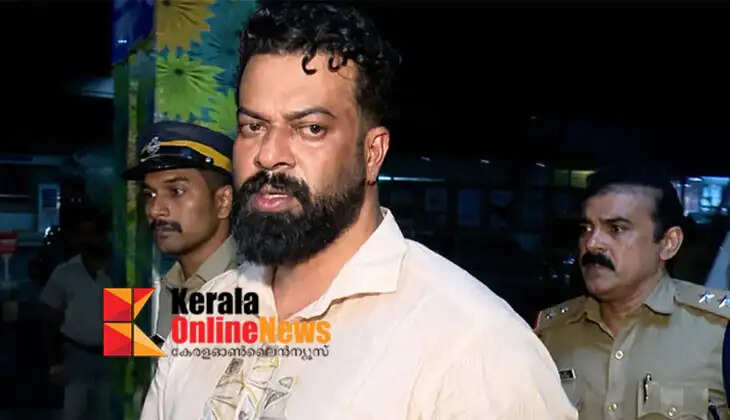 Councilor R Sugathan can take oath; Court grants interim bail