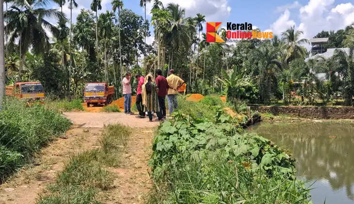 Revenue officials, acting on information about illegal land reclamation in Thiruvalla, seized soil-laden lorries that had arrived with forged passes.