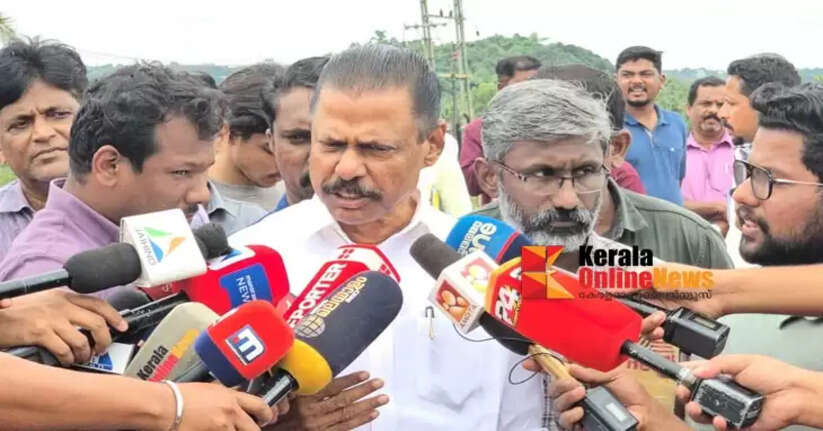 Criticism against Pamplani; 'Opportunism is not vulgar language, those who take an opportunistic stance should be called opportunists': MV Govindan