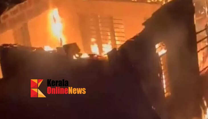 House burnt down under mysterious circumstances in Kakkayangad