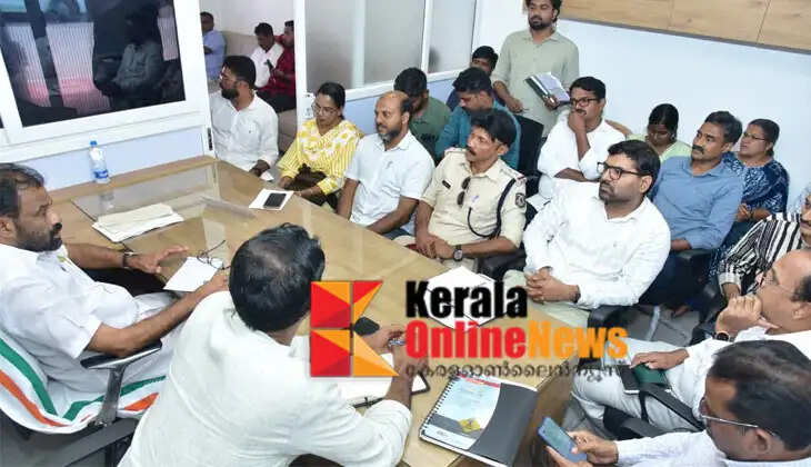A decision was taken at a meeting called by T.O. Mohanan MLA to resolve the traffic congestion in Kannur Melechovva.