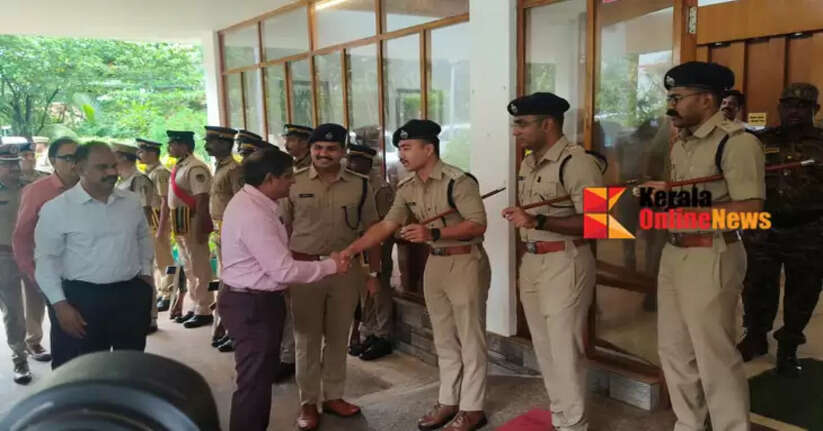 Rawada Chandrasekhar's first visit to Kannur; DGP meets CM at Payyambalam Guest House