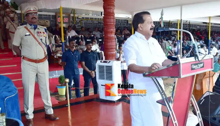 Kerala Police is a force that protects the lives of the people in the state: Home Minister Ramesh Chennithala.