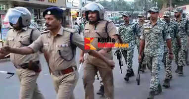Local body elections: Police conduct route march in Thalassery and Koothuparamba