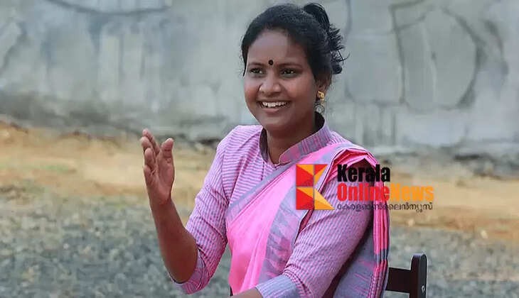 Election Commission blocks free travel for women organised by Ramya Haridas; bus seized