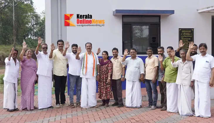 Rajeevan Kappacheri actively involved in Angathatti; enthusiastically takes public tour of Kallyassery