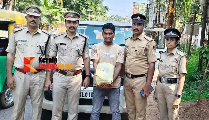 Youth arrested with ganja in Ponnyam Srampi