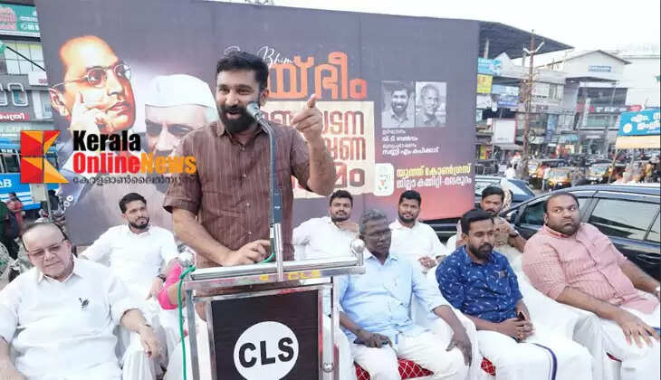 Some writers disparage Congress for Sangh Parivar favor: VT Balram