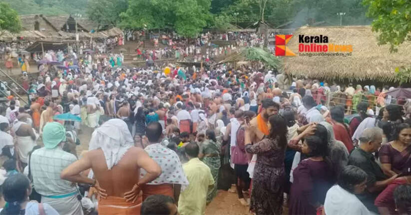 Kottiyoor Vaisakhi Mahotsavam; Huge crowd of devotees at the other side of the Sannidhanam