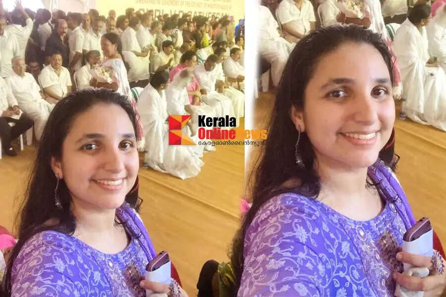 Vigil Mohanan facebook post against rini anne george