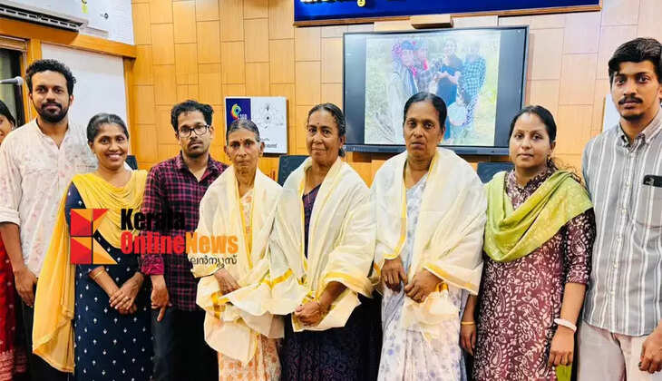 Kadambur Grama Panchayat honours exemplary employment workers by returning stolen gold ornaments