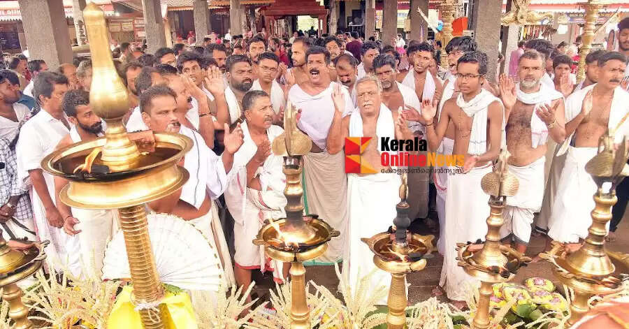Aranmula Vallasadya