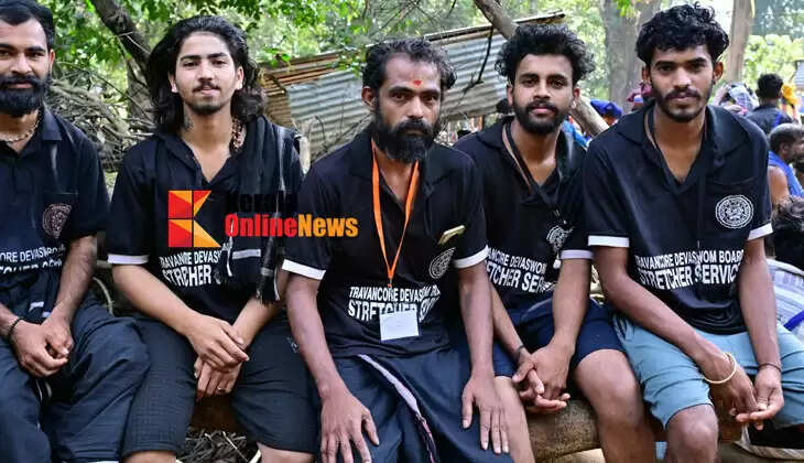 Youth from Nilgiris volunteering in the presence of Lord Ayyappa