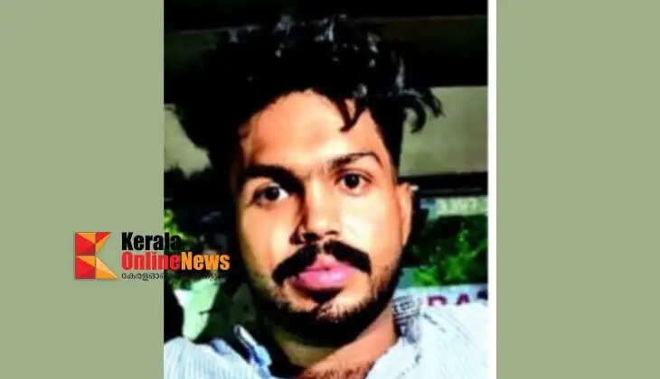 Youth arrested in Taliparamba for smuggling MDMA in a luxury car.