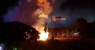 Accident during sample fireworks display for Thrissur Pooram: Fire force officer injured