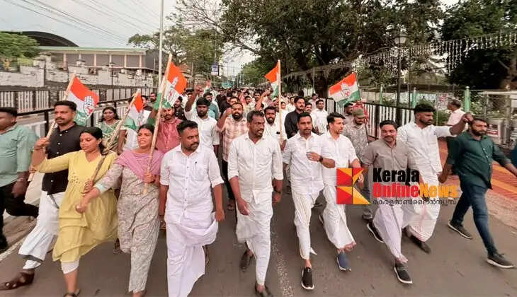 Attack on Minister O.J. Janeesh: Youth Congress holds protest march in Kannur town.