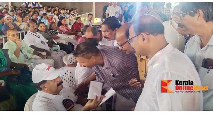 The use of narcotic substances is becoming widespread during celebratory events at exclusive clubs in Kannur district; a memorandum has been submitted to Minister Ramesh Chennithala