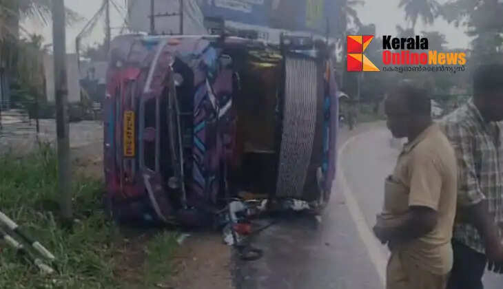 Tourist bus carrying pilgrims meets with accident in Thiruvalla; 7 injured